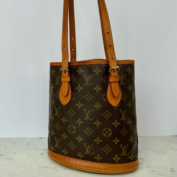 Louis Vuitton Monogram Bucket PM Shoulder Tote Bag - Picture 5 of 15